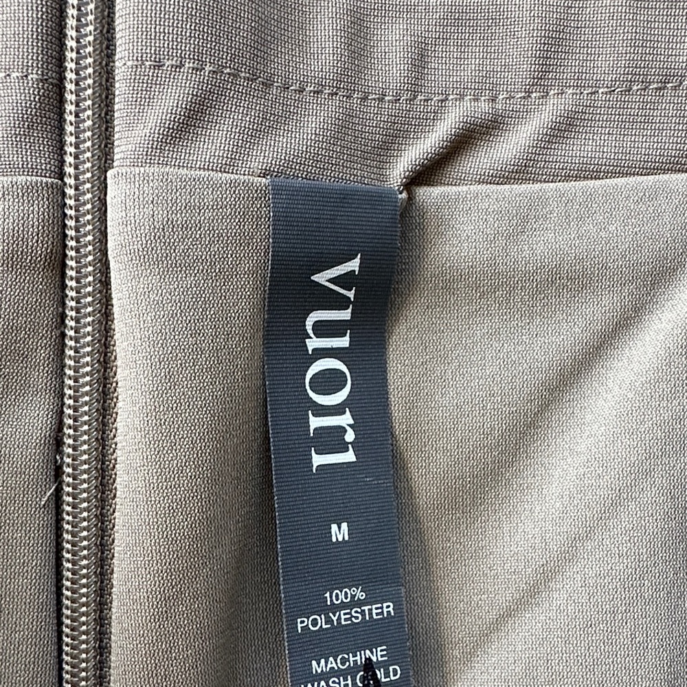 Vuori Women’s Meta Skirt. NWT. Size M. Never worn. - Picture 3 of 5